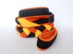 Agility-Zergelleine schwarz-orange-gelb - Leinenteil aus hochwertigem Fleece (orange und gelb) und Gurtband (schwarz) geflochten -  Halsung und Handschlaufe mit orangefarbenem Airmesh unterfüttert
