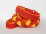 Agility-Zergelleine rot-orange-gelb - Leinenteil aus hochwertigem Fleece (orange und gelb) und Gurtband (rot) geflochten -  Halsung und Handschlaufe mit orangefarbenem Airmesh unterfüttert